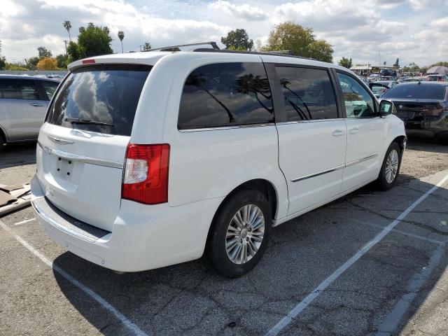 Photo 3 from auction – 2015 CHRYSLER TOWN & COU with VIN 2C4RC1CG9FR572728
