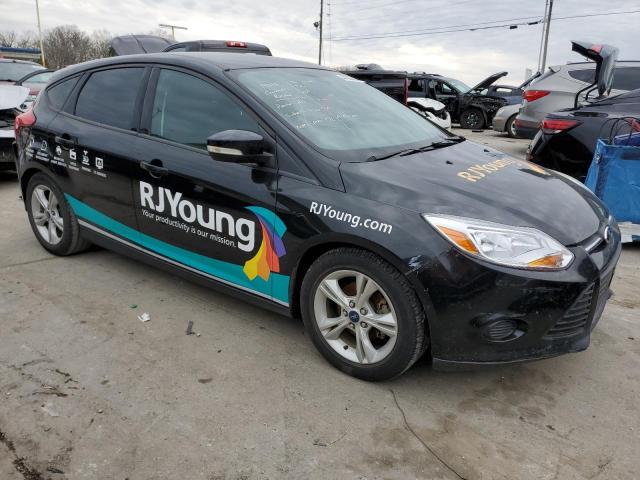 Foto 4 de la subasta – 2014 FORD FOCUS SE con VIN 1FADP3K29EL454854