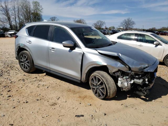 Photo 4 from auction – 2018 MAZDA CX-5 TOURI with VIN JM3KFACMXJ1398509