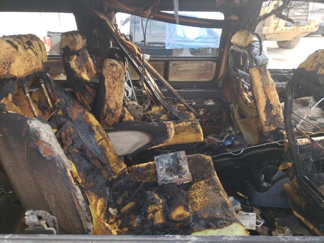 Photo 11 from auction – 2000 CHEVROLET ASTRO with VIN 1GBDM19W5YB181930