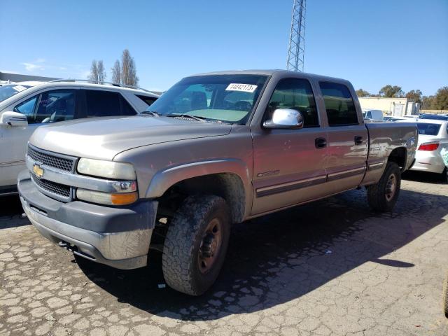 CHEVROLET SILVERADO 2001 with VIN 1GCHC23U21F138819 - Photo from auction