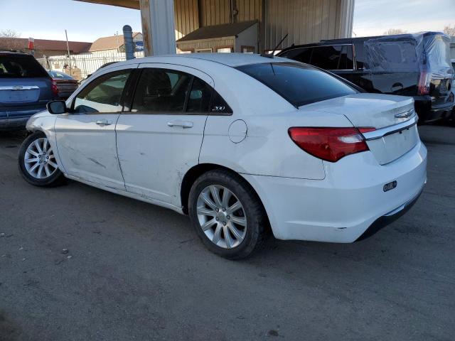 Photo 2 from auction – 2013 CHRYSLER 200 TOURIN with VIN 1C3CCBBB2DN672640