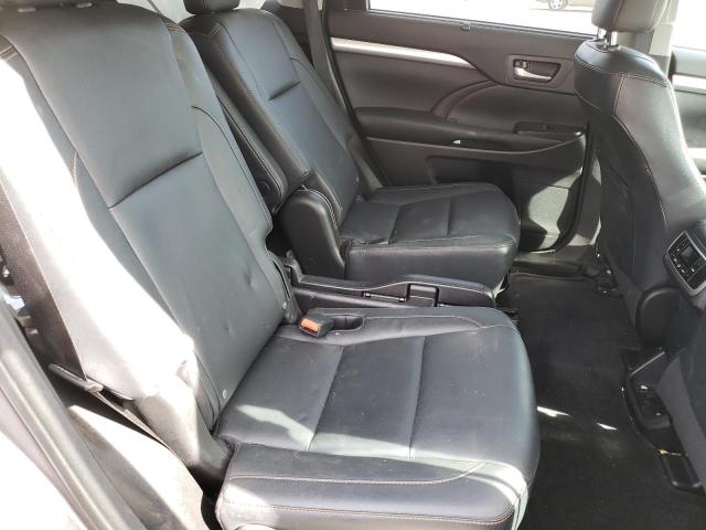 Photo 11 from auction – 2015 TOYOTA HIGHLANDER with VIN 5TDJKRFH8FS196002