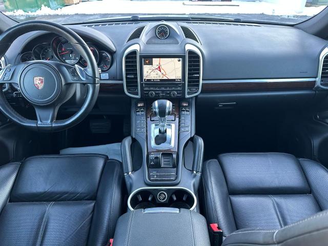 Photo 9 from auction – 2014 PORSCHE CAYENNE with VIN WP1AF2A21ELA41949