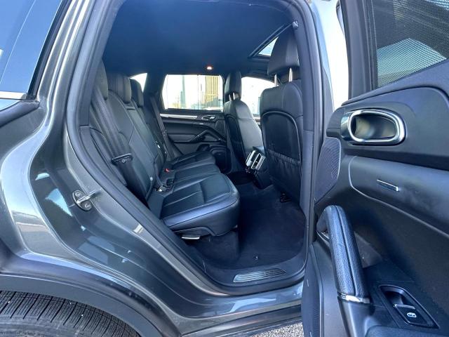 Photo 6 from auction – 2014 PORSCHE CAYENNE with VIN WP1AF2A21ELA41949