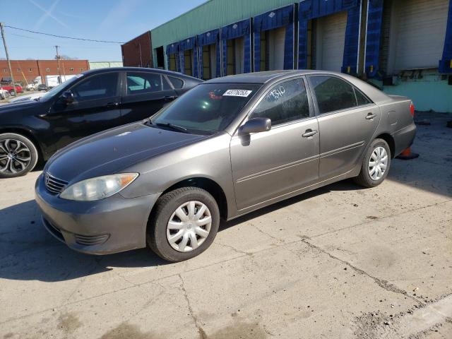 TOYOTA CAMRY LE 2005 with VIN 4T1BE32K55U578519 - Photo from auction