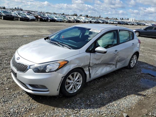 KIA FORTE EX 2016 مع رقم تعريف المركبة KNAFX5A89G5494750 - صورة من المزاد