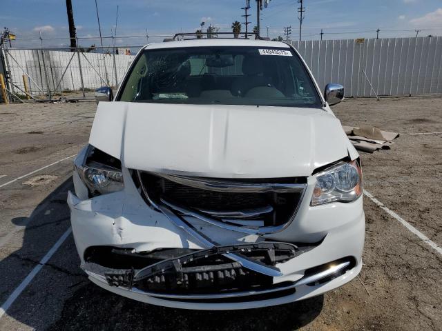 Photo 5 from auction – 2015 CHRYSLER TOWN & COU with VIN 2C4RC1CG9FR572728