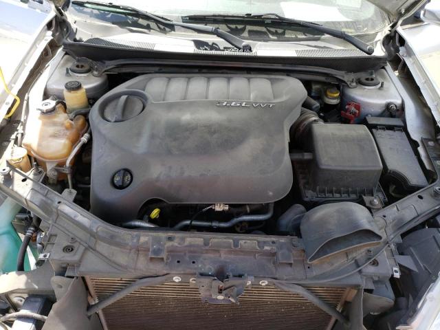 Photo 11 from auction – 2011 CHRYSLER 200 LIMITE with VIN 1C3BC2FG6BN575584