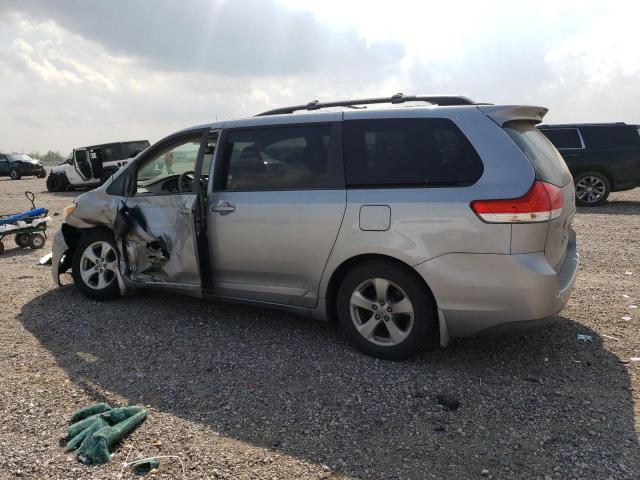 Photo 2 from auction – 2013 TOYOTA SIENNA LE with VIN 5TDKK3DC4DS313256