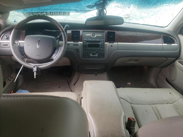 Photo 8 from auction – 2008 LINCOLN TOWN CAR S with VIN 2LNHM82V28X641142