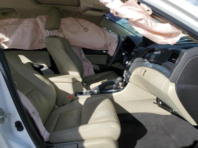 Photo 7 from auction – 2016 ACURA ILX BASE W with VIN 19UDE2F39GA009270