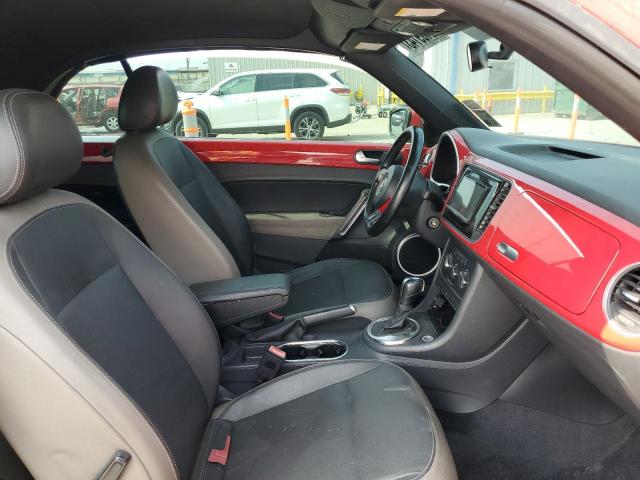 Photo 5 from auction – 2014 VOLKSWAGEN BEETLE with VIN 3VW5X7AT2EM800965