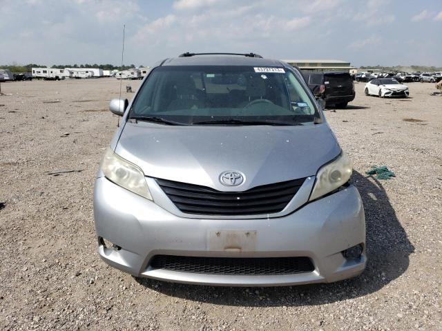 Photo 5 from auction – 2013 TOYOTA SIENNA LE with VIN 5TDKK3DC4DS313256