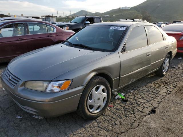 TOYOTA CAMRY CE 1998 with VIN JT2BF22K4W0096329 - Photo from auction