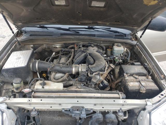 Photo 11 from auction – 2005 TOYOTA 4RUNNER SR with VIN JTEBU14R258042220