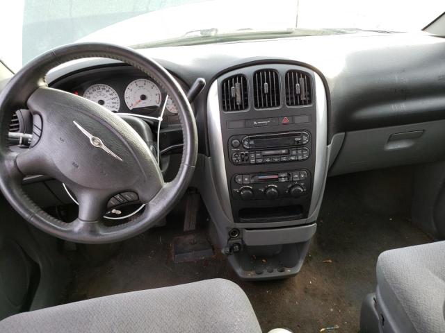 Photo 8 from auction – 2006 CHRYSLER TOWN & COU with VIN 2A4GP54L96R757399