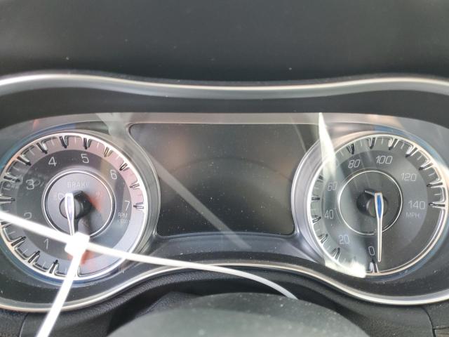 Photo 9 from auction – 2015 CHRYSLER 300 LIMITE with VIN 2C3CCARG3FH757106