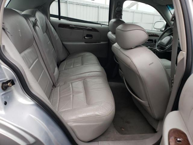 Photo 10 from auction – 2002 LINCOLN TOWN CAR E with VIN 1LNHM81W72Y611457