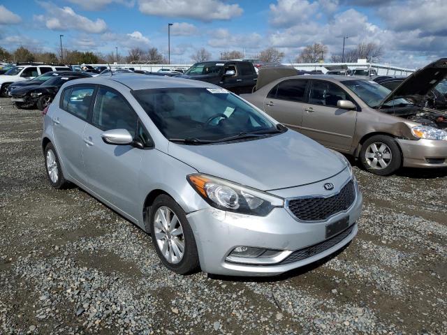 Photo 4 from auction – 2016 KIA FORTE EX with VIN KNAFX5A89G5494750