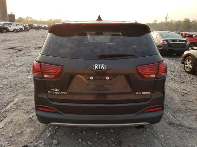 Photo 6 from auction – 2017 KIA SORENTO EX with VIN 5XYPH4A15HG205728