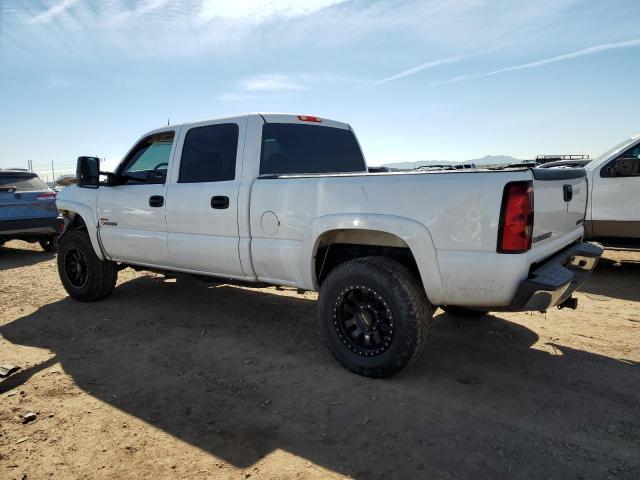 Photo 2 from auction – 2005 CHEVROLET SILVERADO with VIN 1GCHK232X5F891375