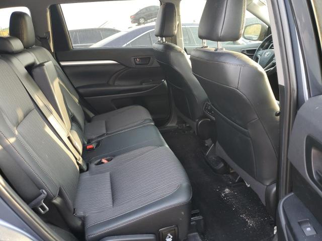 Photo 11 from auction – 2019 TOYOTA HIGHLANDER with VIN 5TDZZRFH1KS357668