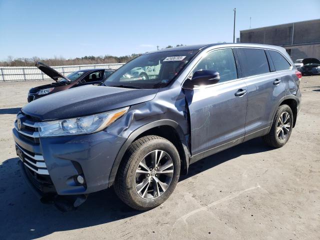 TOYOTA HIGHLANDER 2019 with VIN 5TDBZRFH2KS979049 - Photo from auction