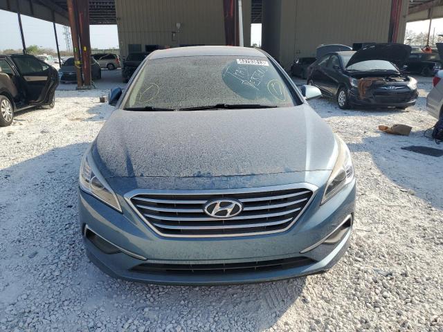 Photo 5 from auction – 2017 HYUNDAI SONATA SE with VIN 5NPE24AF3HH456261