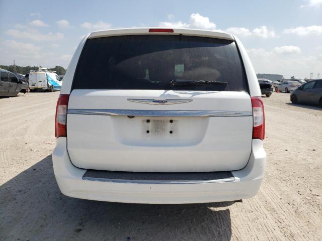Photo 6 from auction – 2015 CHRYSLER TOWN & COU with VIN 2C4RC1BG0FR740709