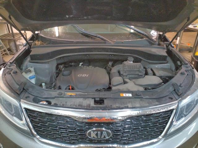 Photo 12 from auction – 2015 KIA SORENTO LX with VIN 5XYKTCA65FG642625