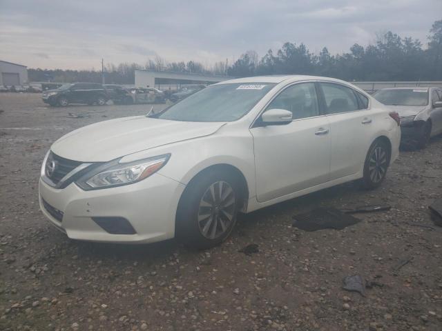 NISSAN ALTIMA 2.5 2017 with VIN 1N4AL3AP8HC179882 - Photo from auction