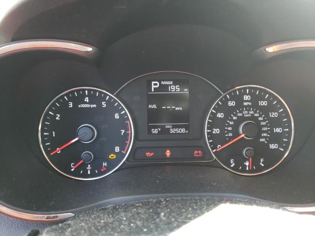 Photo 9 from auction – 2017 KIA FORTE LX with VIN 3KPFK4A78HE060683