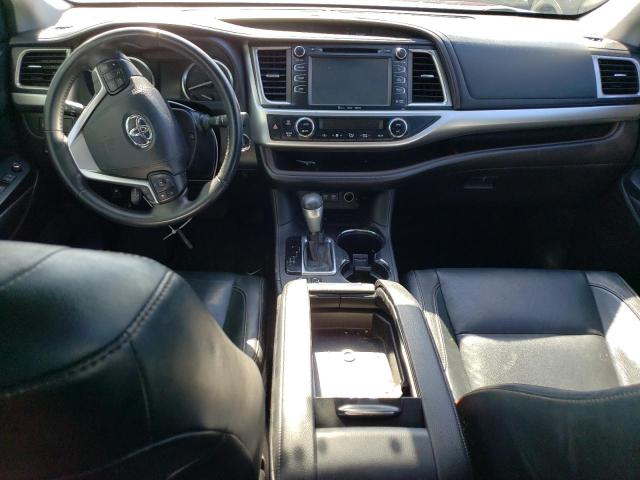 Photo 8 from auction – 2018 TOYOTA HIGHLANDER with VIN 5TDKZRFH0JS287936