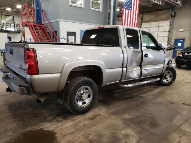 Photo 3 from auction – 2003 CHEVROLET SILVERADO2 with VIN 1GCHC29U93E204668