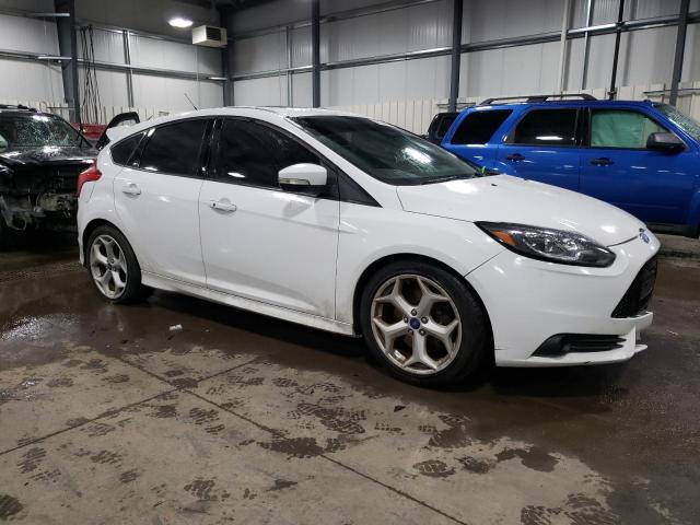 Photo 4 from auction – 2013 FORD FOCUS ST with VIN 1FADP3L92DL251847