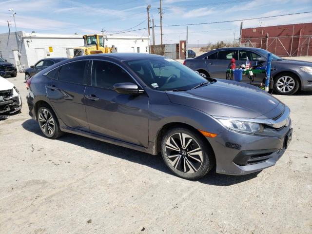 Photo 4 from auction – 2017 HONDA CIVIC LX with VIN 2HGFC2F57HH553706