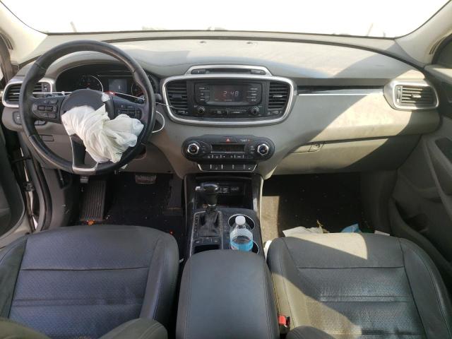 Photo 8 from auction – 2016 KIA SORENTO EX with VIN 5XYPH4A58GG094934