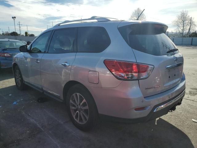 Photo 2 from auction – 2015 NISSAN PATHFINDER with VIN 5N1AR2MN3FC653162