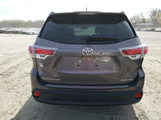 Photo 6 from auction – 2015 TOYOTA HIGHLANDER with VIN 5TDJKRFH8FS196002