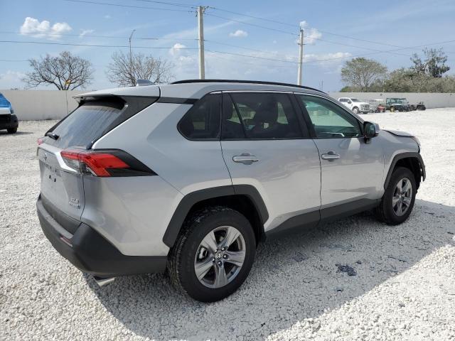 Photo 3 from auction – 2022 TOYOTA RAV4 XLE with VIN 4T3RWRFV3NU078367