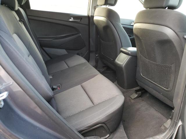 Photo 11 from auction – 2017 HYUNDAI TUCSON SE with VIN KM8J23A47HU387342