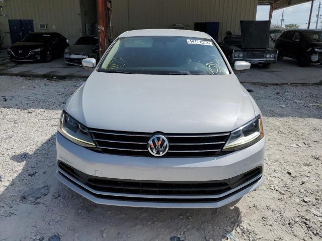 Photo 5 from auction – 2017 VOLKSWAGEN JETTA S with VIN 3VW2B7AJ2HM307212