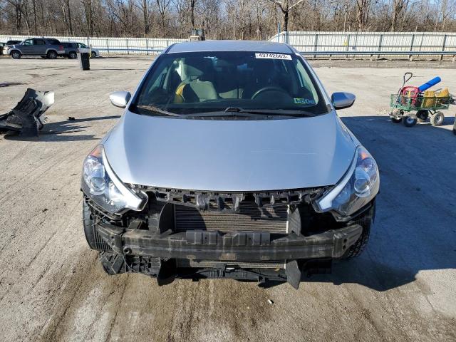 Photo 5 from auction – 2015 KIA FORTE LX with VIN KNAFK4A62F5318046