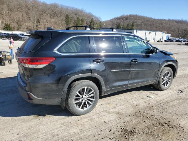 Photo 3 from auction – 2018 TOYOTA HIGHLANDER with VIN 5TDJZRFH4JS880081