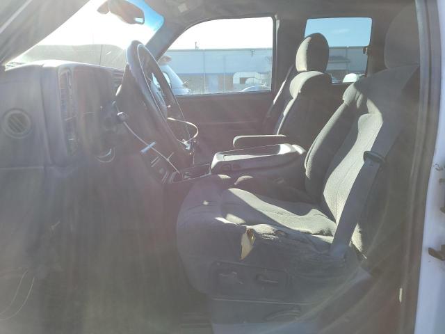 Photo 7 from auction – 2000 CHEVROLET SILVERADO with VIN 1GCEK19T2YE402880