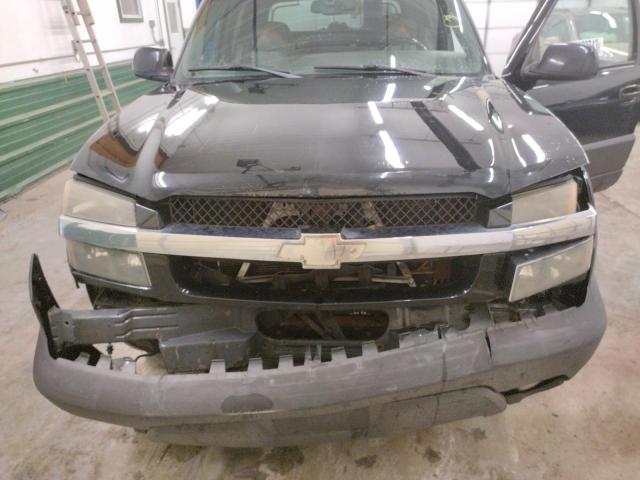 Photo 11 from auction – 2003 CHEVROLET AVALANCHE with VIN 3GNEK13T23G159217
