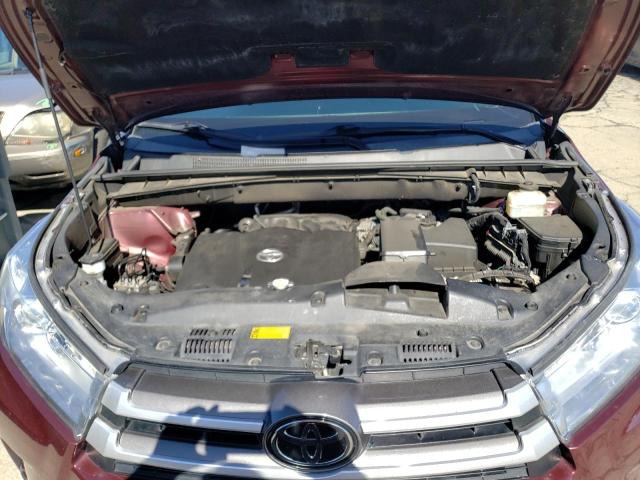 Photo 12 from auction – 2018 TOYOTA HIGHLANDER with VIN 5TDKZRFH0JS287936