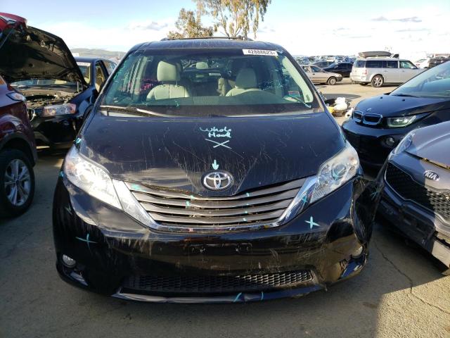 Photo 5 from auction – 2013 TOYOTA SIENNA XLE with VIN 5TDYK3DC2DS384904