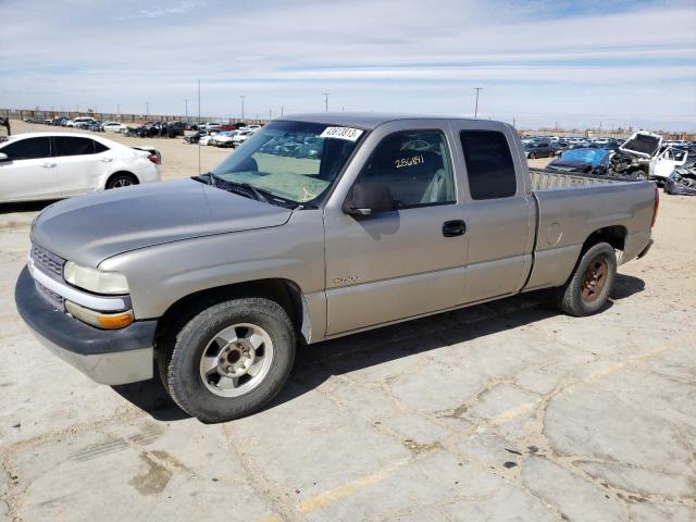 CHEVROLET SILVERADO 2002 with VIN 2GCEC19V421242251 - Photo from auction
